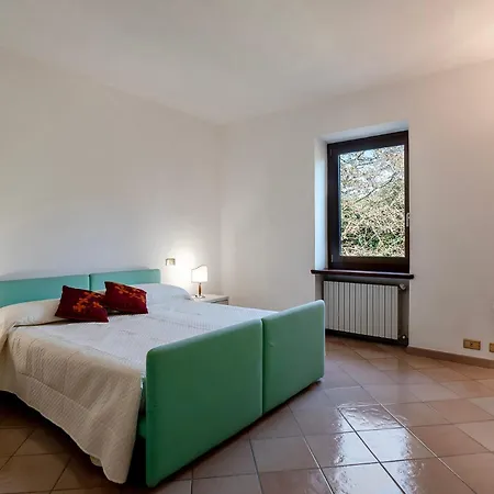 Valleggia With Pool *