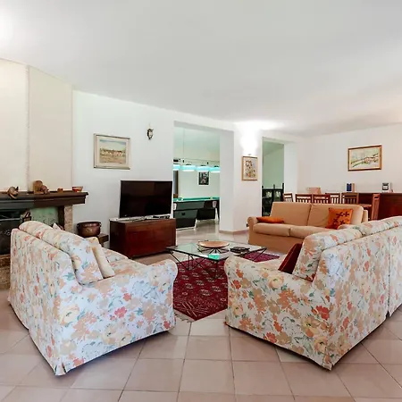 Villa Valleggia With Pool
