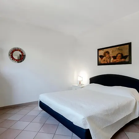 Valleggia With Pool *