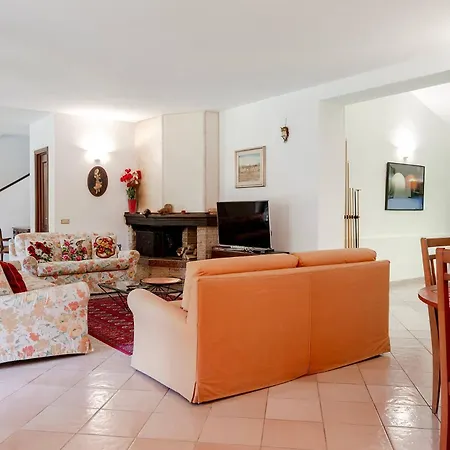 וילה Valleggia With Pool Castelnuovo (Asti)