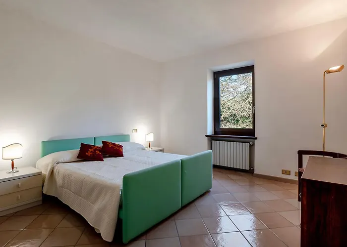 Valleggia With Pool *