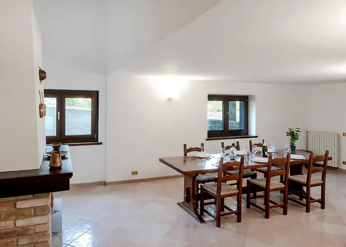 Valleggia With Pool *