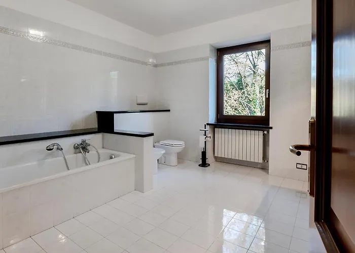 Valleggia With Pool Villa *