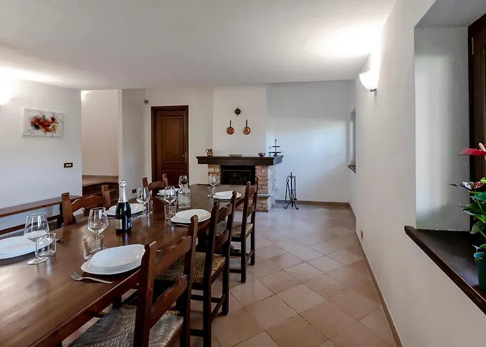 Valleggia With Pool Villa