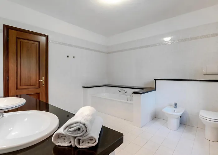 Villa Valleggia With Pool Castelnuovo (Asti)